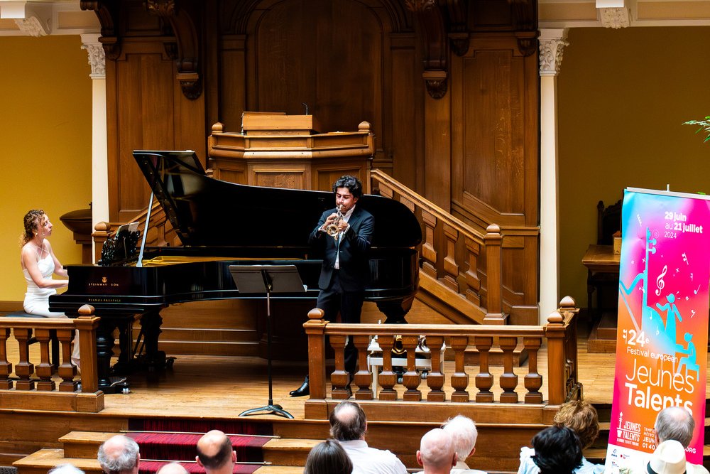 © JEUNES TALENTS