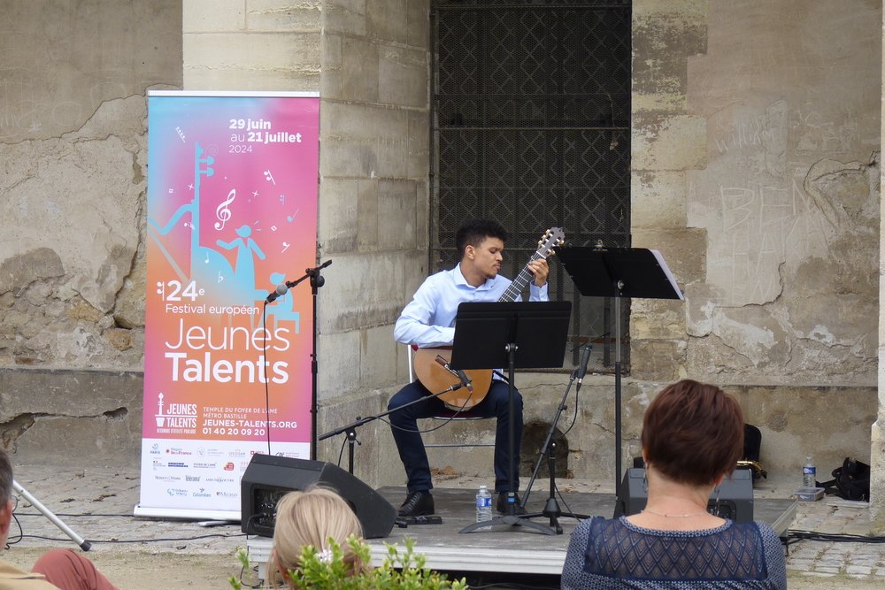© JEUNES TALENTS
