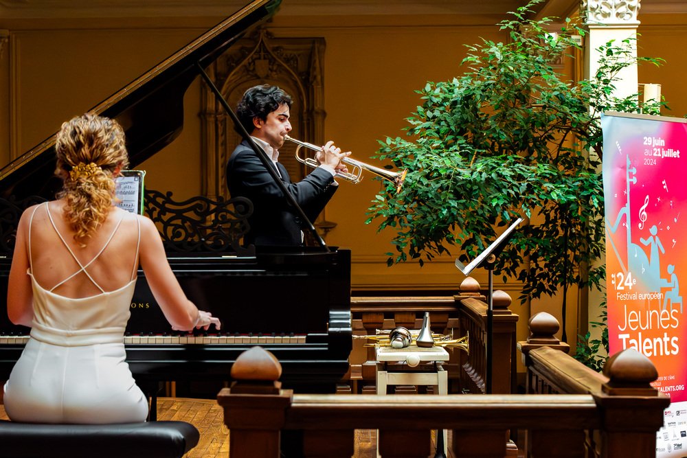 © JEUNES TALENTS