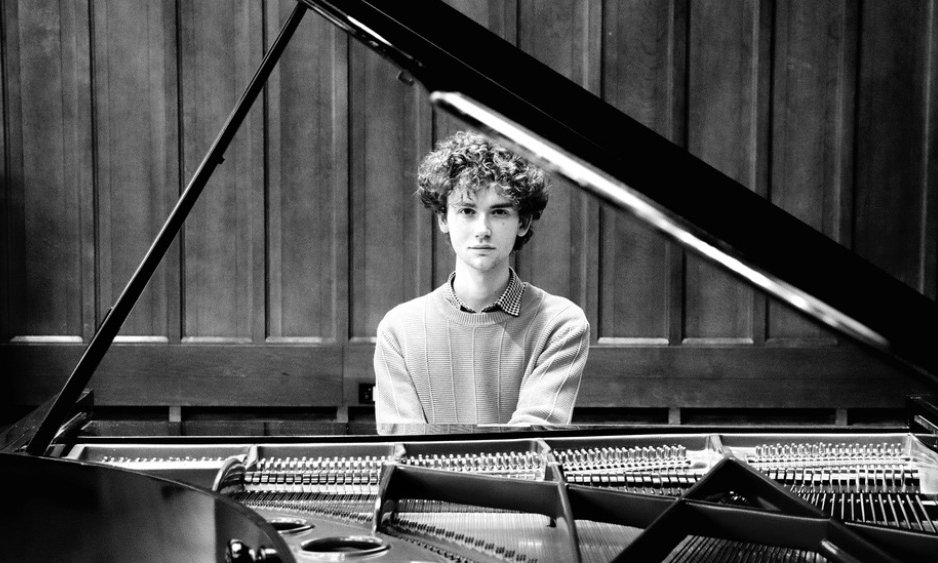 Intériorité et éclats • Jeunes Talents